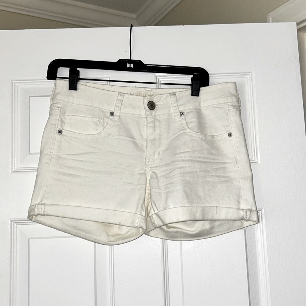 American Eagle jean shorts, size 6